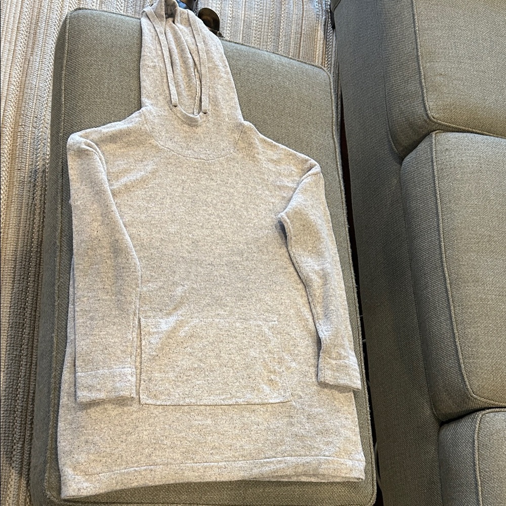 Elegant Heather Gray Women's Turtleneck Sweater